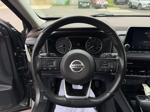 Used 2021 Nissan Rogue SV AWD/4WD image 19