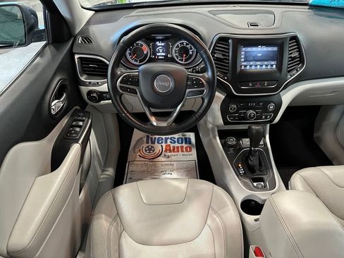 Used 2021 Jeep Cherokee Latitude Lux image 24