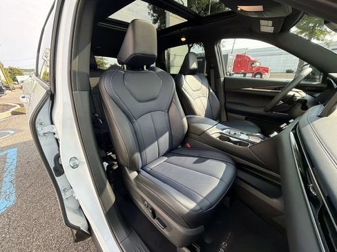 Certified 2026 INFINITI QX60 Sport w/ Dark Cargo Package AWD/4WD image 26