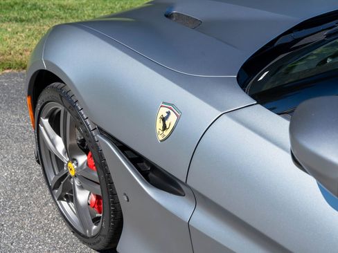 Certified 2019 Ferrari Portofino image 10