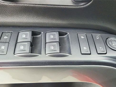 Used 2018 Chevrolet Silverado 1500 LT image 11