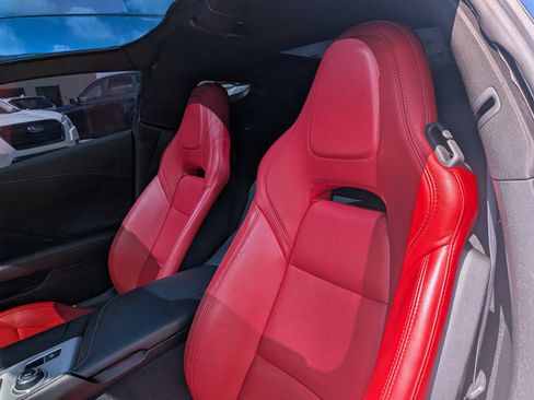 Used 2019 Chevrolet Corvette Stingray Coupe w/ 1LT RWD image 16