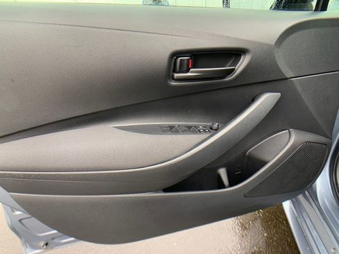 Used 2023 Toyota Corolla LE image 12