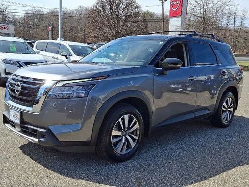 Certified 2023 Nissan Pathfinder SL AWD/4WD image 4