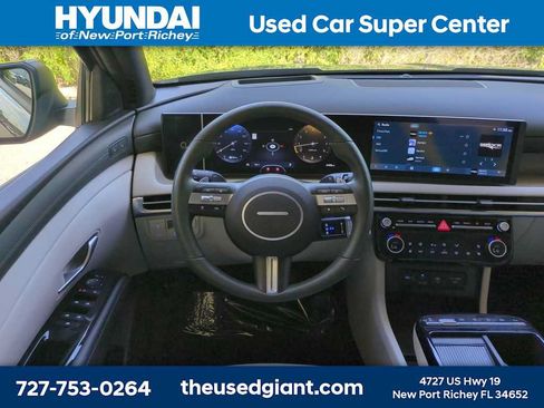 Used 2025 Hyundai Tucson Limited AWD/4WD image 18