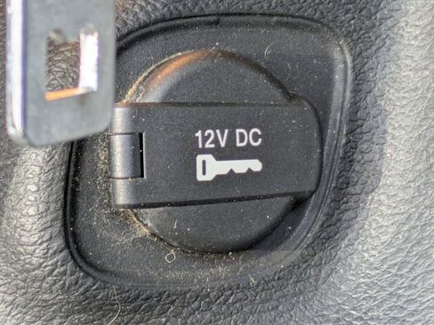 Used 2020 Jeep Cherokee Trailhawk w/ Technology Group image 14