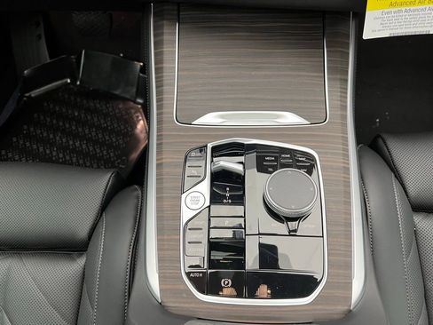 New 2026 BMW X5 xDrive40i w/ Premium Package image 11