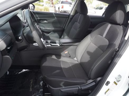 Certified 2025 Nissan Sentra SV FWD image 13