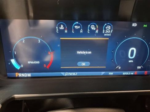Used 2025 Ford F350 Platinum w/ Platinum Plus Package AWD/4WD image 16