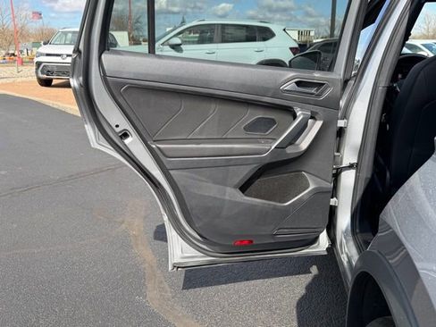 Used 2020 Volkswagen Tiguan SEL Premium R-Line image 15