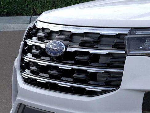 New 2026 Ford Explorer Active w/ Active Comfort Package image 17