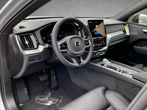 New 2026 Volvo XC60 B5 Ultra w/ Protection Package Premier AWD/4WD image 7
