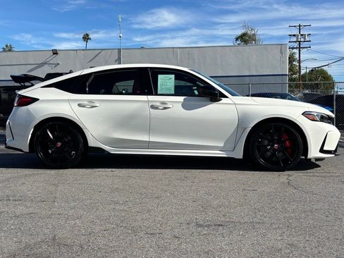 Used 2025 Honda Civic Type R image 3