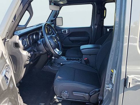 Used 2022 Jeep Wrangler Unlimited Rubicon 4xe w/ Steel Bumper Group image 13