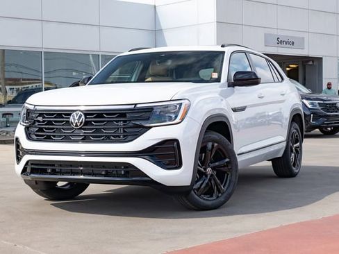 New 2026 Volkswagen Atlas Cross Sport SEL R-Line image 2