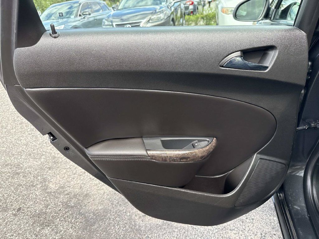 Used 2016 Buick Verano Leather w/ Driver Confidence Package FWD image 12