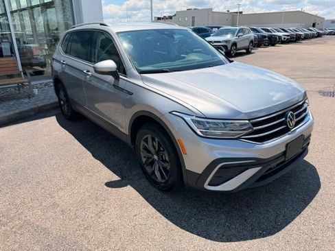 Certified 2023 Volkswagen Tiguan SE AWD/4WD image 5