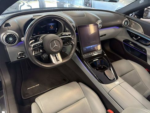 Used 2025 Mercedes-Benz SL 43 AMG image 13