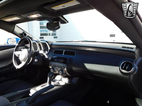 Used 2010 Chevrolet Camaro SS image 24