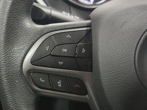 Used 2020 Jeep Cherokee Latitude image 29