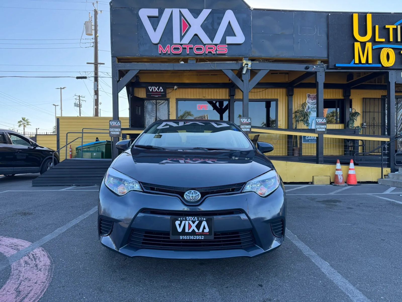 Used 2016 Toyota Corolla LE FWD image 2