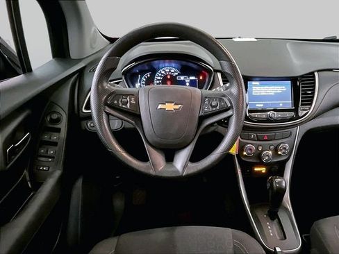 Used 2019 Chevrolet Trax LS w/ Tint and Cruise Package AWD/4WD image 6