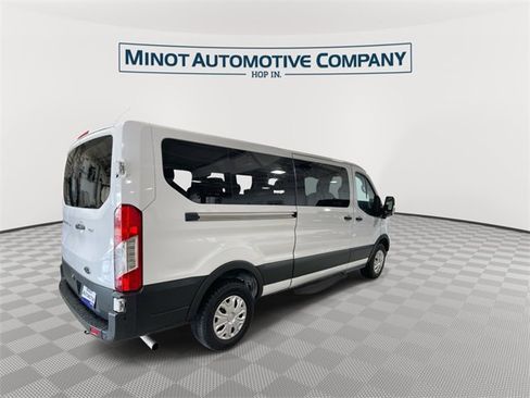 Used 2023 Ford Transit 350 XLT image 8