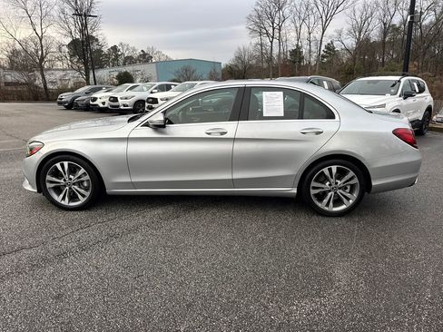 Used 2020 Mercedes-Benz C 300 Sedan image 4