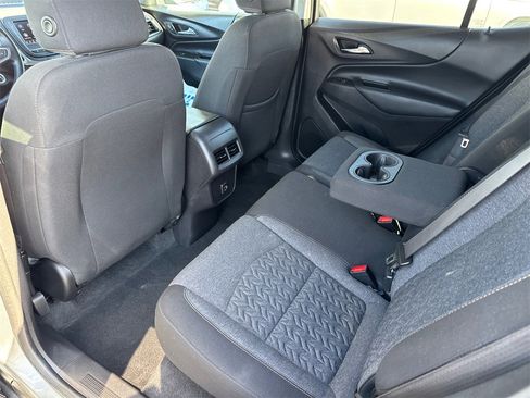 Used 2024 Chevrolet Equinox LT image 18