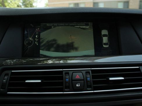 Used 2013 BMW M5 RWD image 34