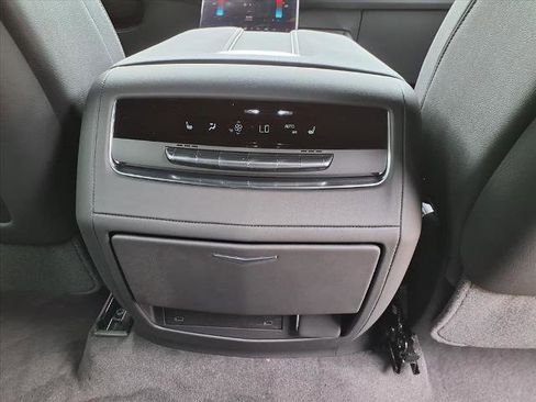 New 2025 Cadillac Escalade Luxury image 13