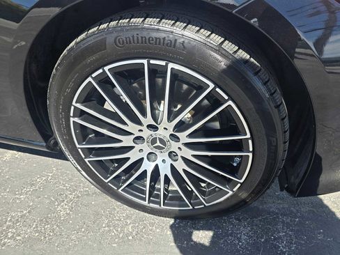 Used 2024 Mercedes-Benz C 300 Sedan image 9