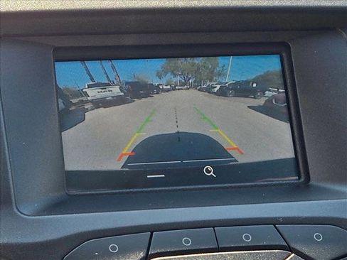 Used 2017 Ford Edge SE image 14