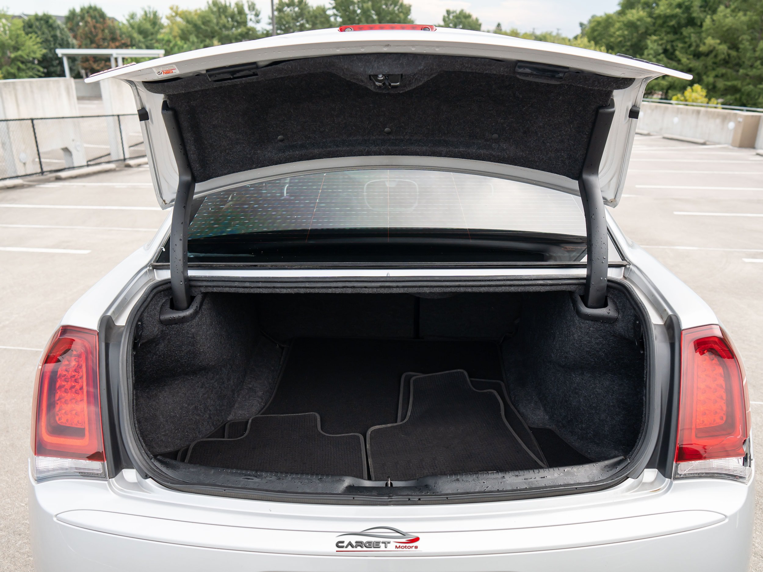 Used 2022 Chrysler 300 Touring L RWD image 42