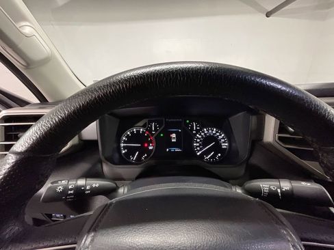 Used 2022 Toyota Tundra SR5 image 11