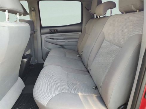 Used 2012 Toyota Tacoma PreRunner w/ SR5 Pkg image 30