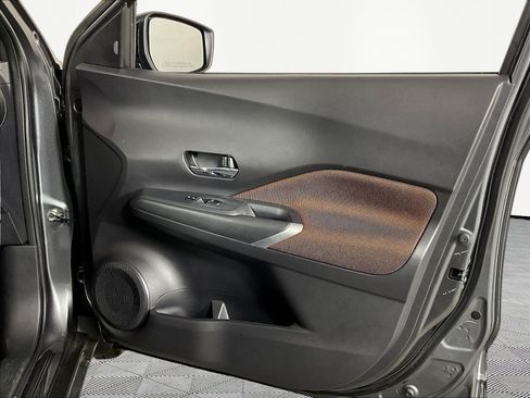 Used 2024 Nissan Kicks SR FWD image 27