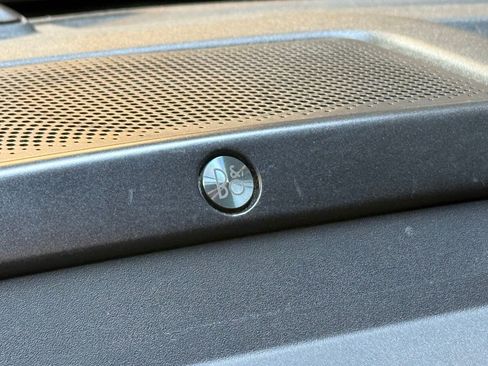 Used 2018 Ford F150 Lariat w/ Equipment Group 502A Luxury image 25