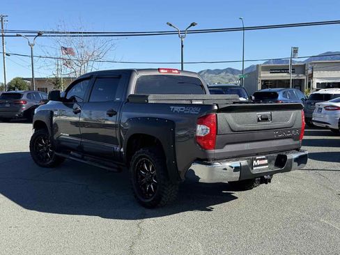 Used 2018 Toyota Tundra SR5 image 10