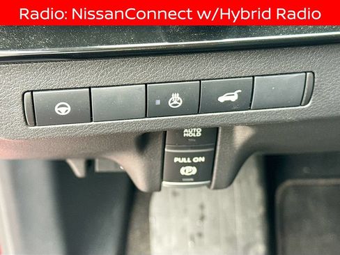 Used 2025 Nissan Murano SL AWD/4WD image 10