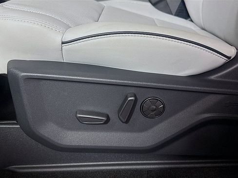 New 2027 Ford Expedition Platinum AWD/4WD image 22