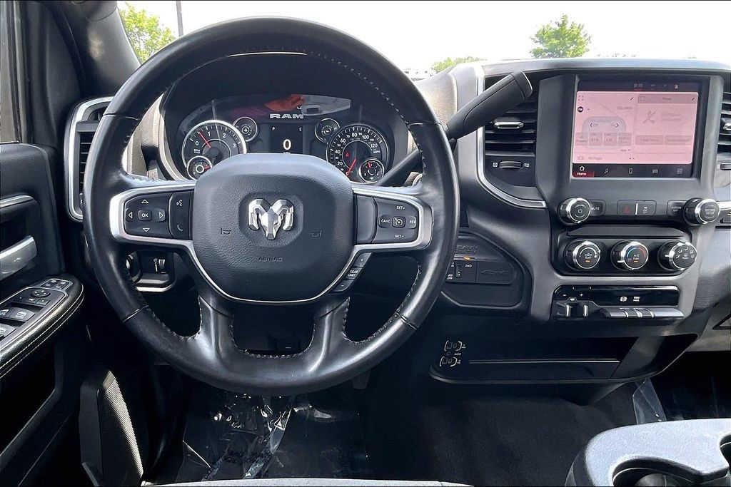 Used 2024 RAM 3500 Big Horn AWD/4WD image 11