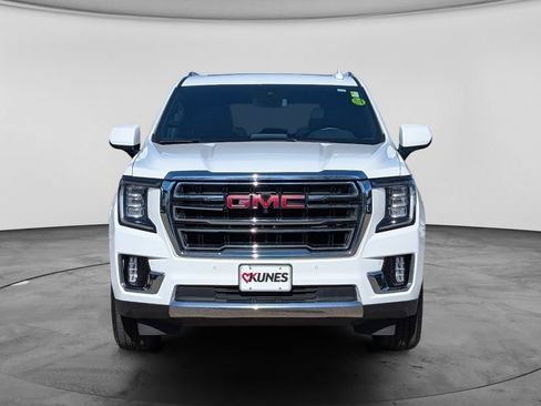 Used 2023 GMC Yukon SLT w/ SLT Premium Package AWD/4WD image 2