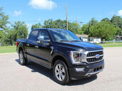 Used 2022 Ford F150 Platinum w/ Equipment Group 701A High AWD/4WD image 3