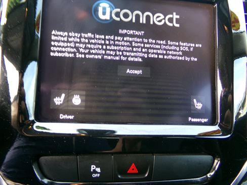 Used 2020 Jeep Cherokee Limited image 28