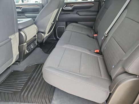 Used 2025 Chevrolet Silverado 2500 LT w/ Convenience Package AWD/4WD image 16
