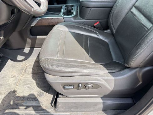 Used 2021 GMC Sierra 2500 Denali w/ Denali Ultimate Package image 12