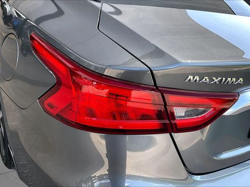Used 2018 Nissan Maxima Platinum FWD image 29