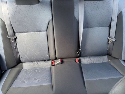 Used 2025 Nissan Versa SV FWD image 36