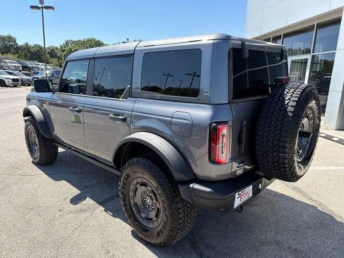 Used 2025 Ford Bronco Badlands AWD/4WD image 5